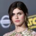Alexandra Daddario’nun Şöhret Yolculuğu: Kilit Adımlar [2026] - Kapak Görseli
